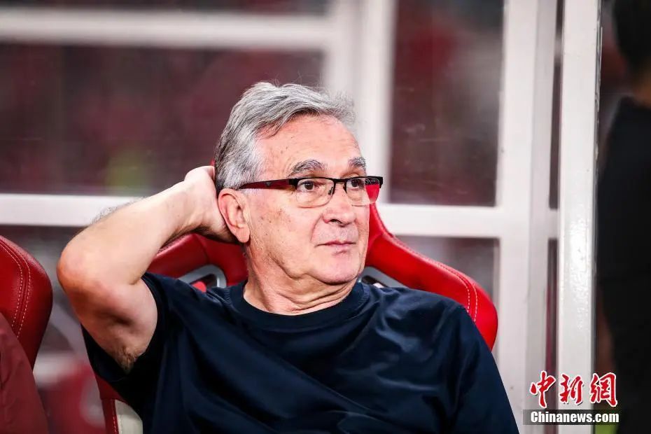 伊万科维奇不再担任国家男子足球队主教练